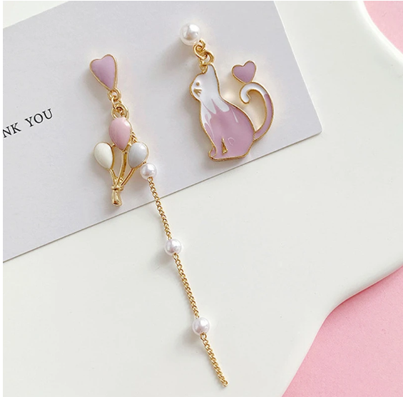 Aretes cat globe